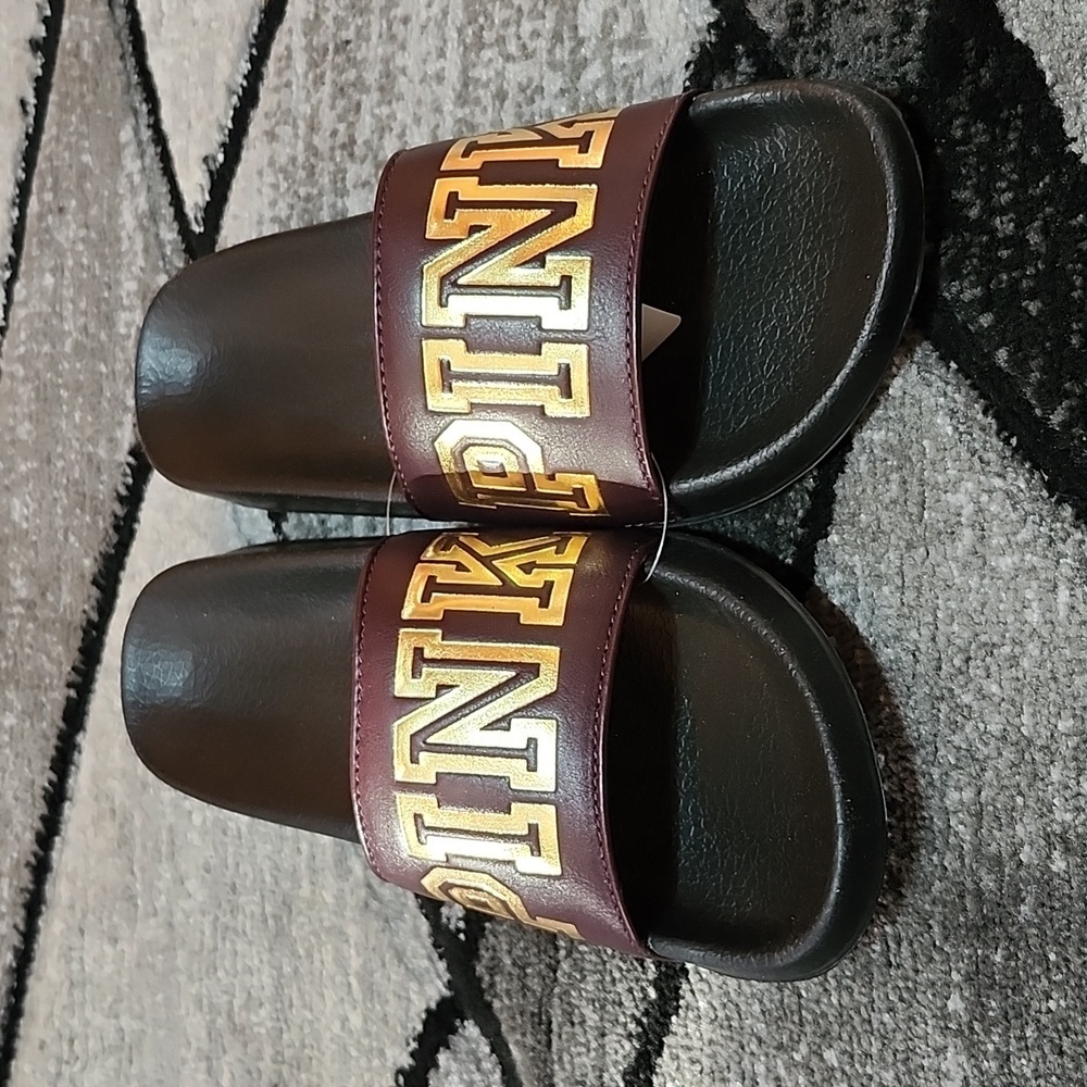 VS PINK 2017 MAROON & GOLD SHINE SINGLE STRAP LOGO SLIDES SANDALS MEDIUM…